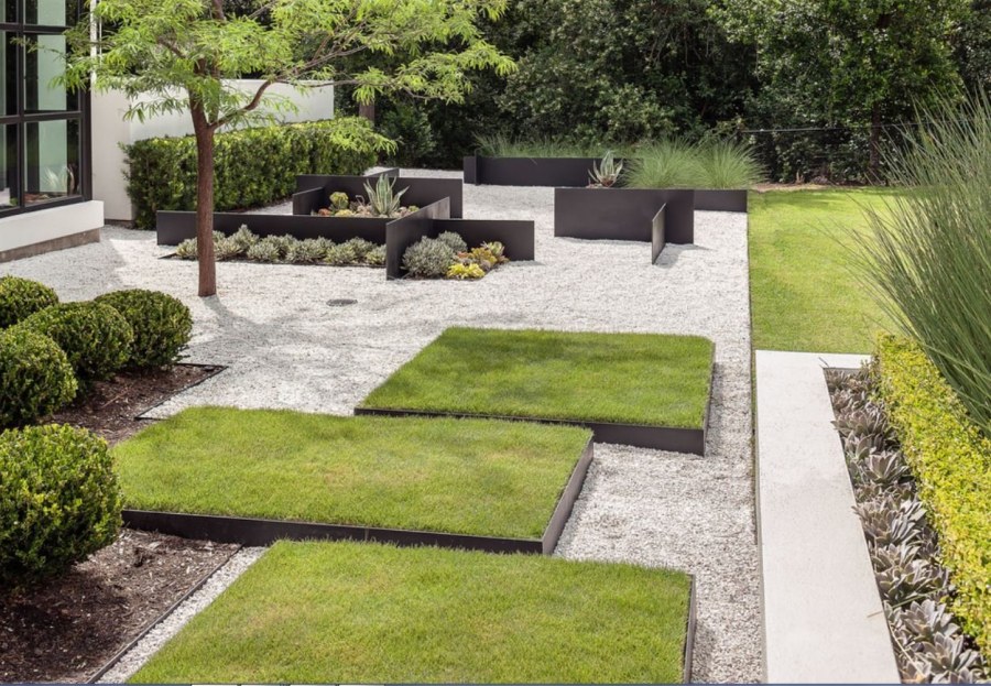 Фонтан на террасе