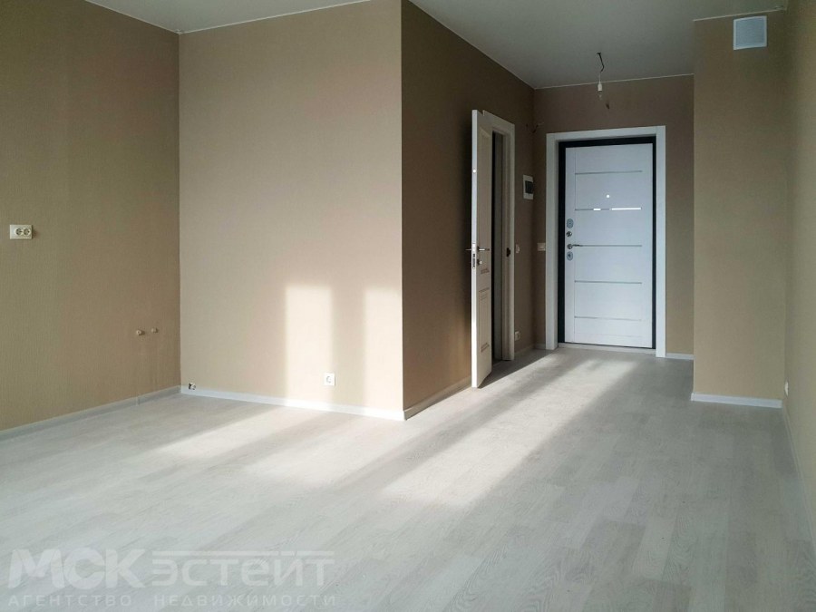 Новостройка потолки 4м