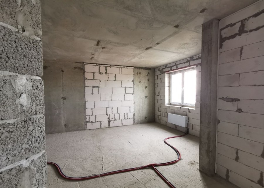 Квартира без отделки монолит