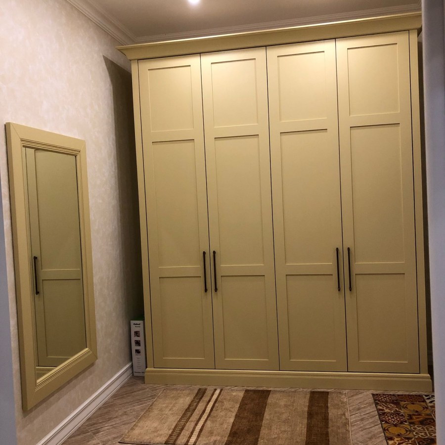 Шкаф в коридор