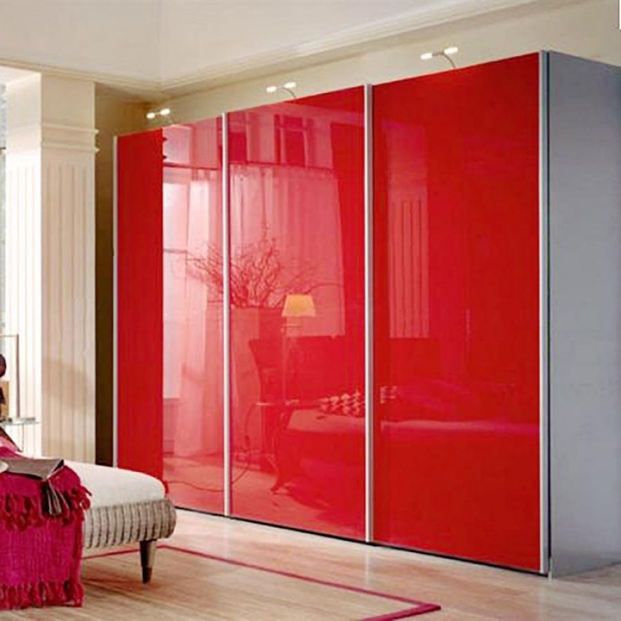 Красный шкаф купе