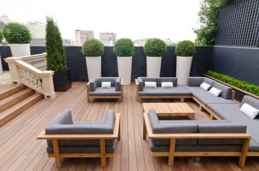 Лаунж зона из поддонов