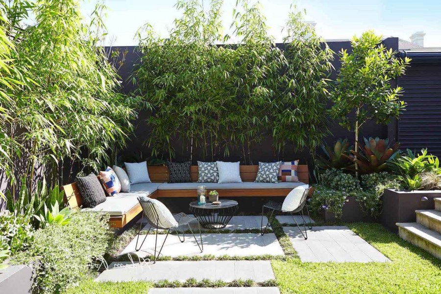 Навес на даче для отдыха