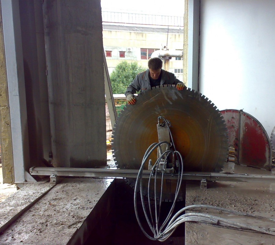 Канатная резка железобетона Hilti