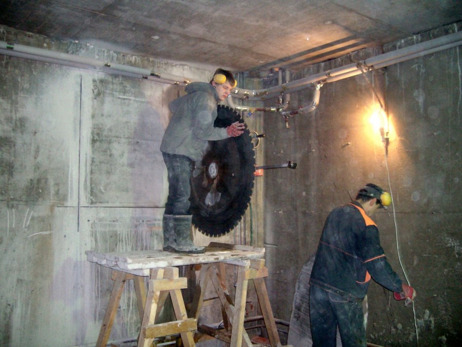 Алмазное пиление бетона