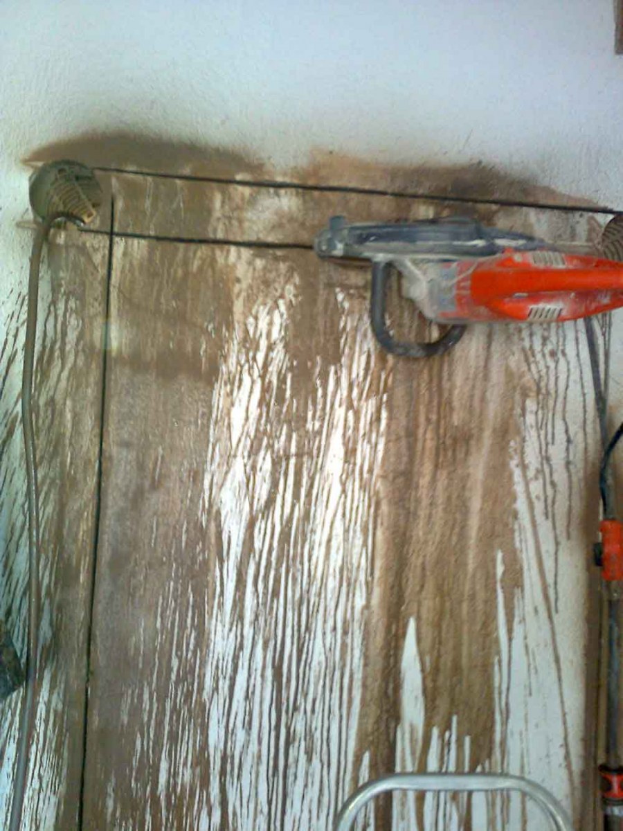 Инструмент для выпилки дверных проёмов в бетоне