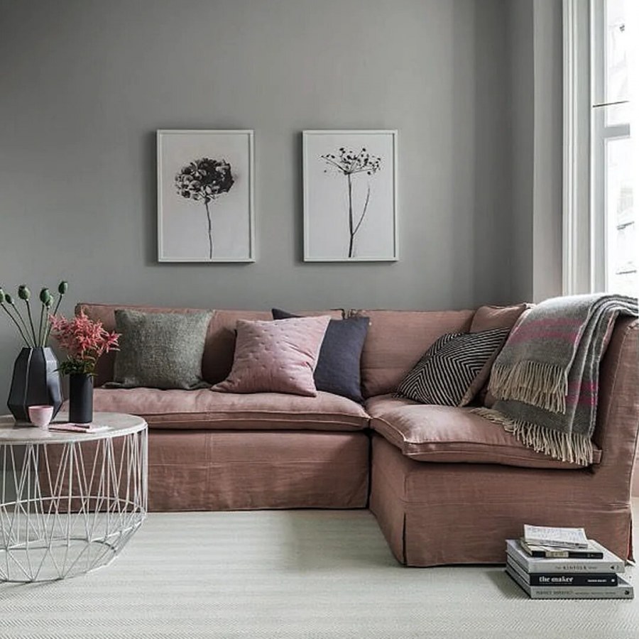 Диван цвета пыльной розы