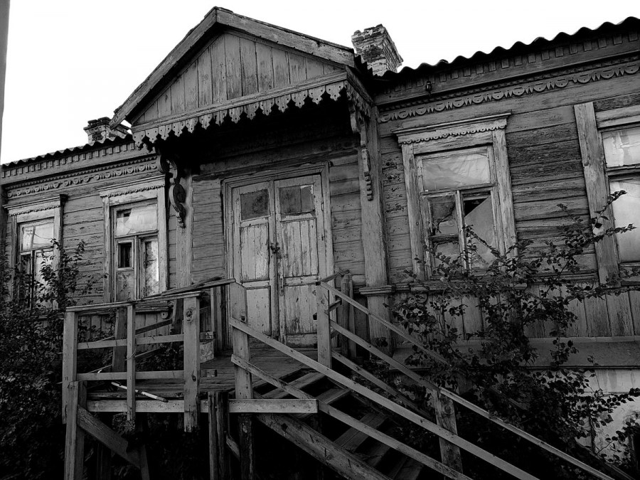 Крыльцо с навесом для дачи