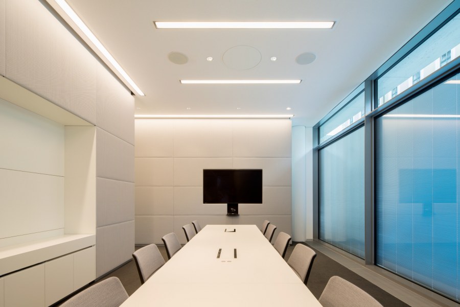 Подсветка стены