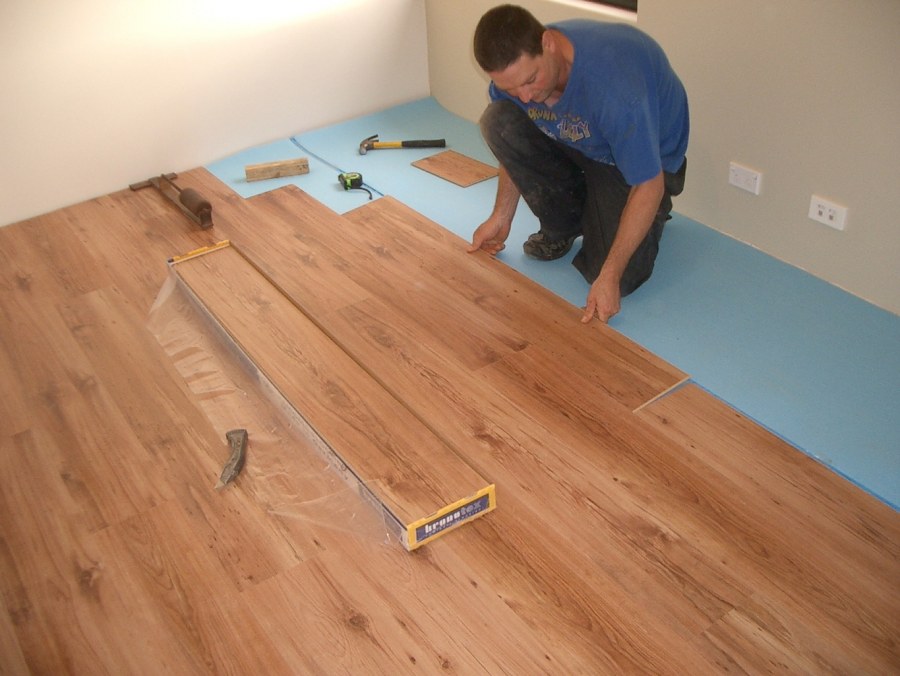 Укладка ламината