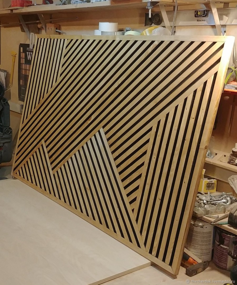 Панно из реек на стену