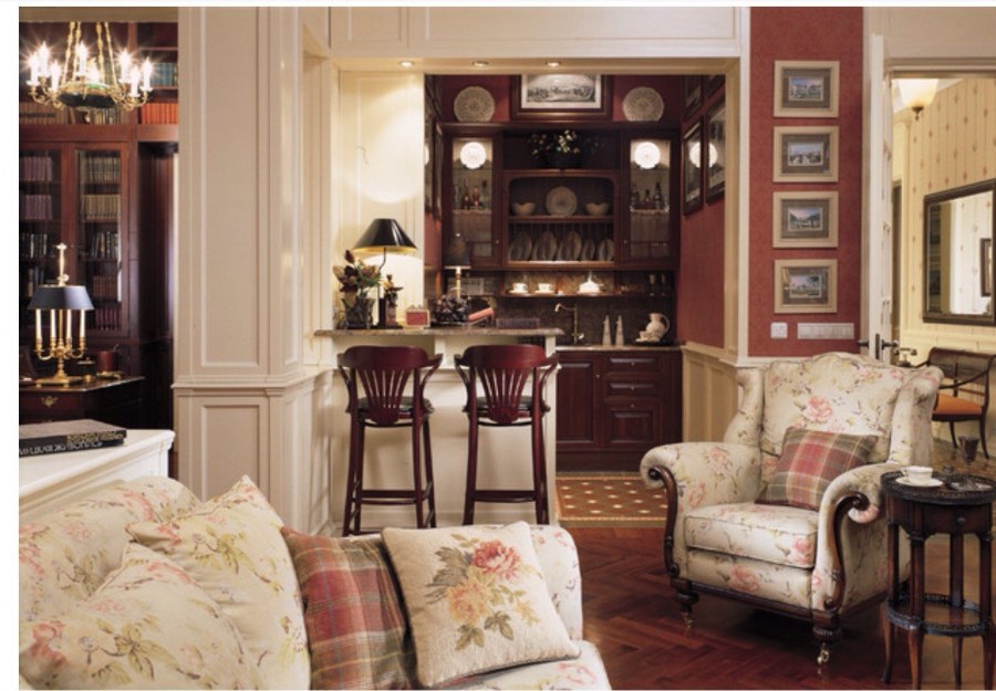 Уютная гостиная в английском стиле