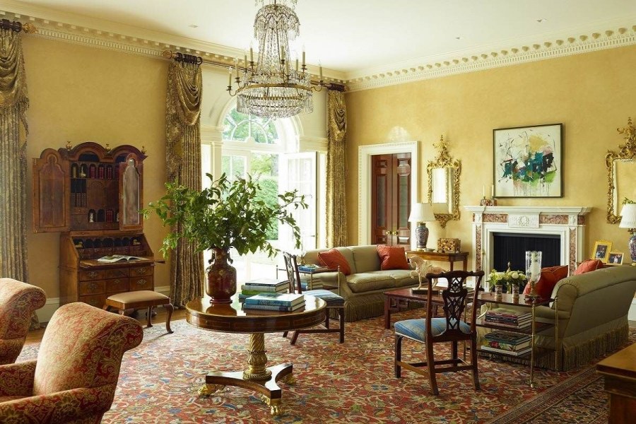 Уютная гостиная в английском стиле