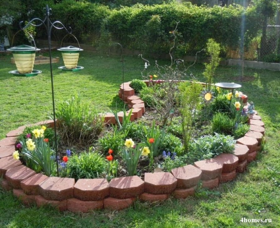 Украшение приусадебного участка