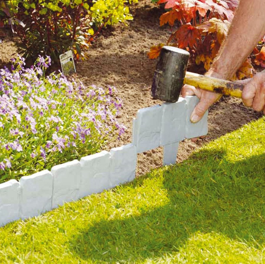 Бордюр для цветника на даче