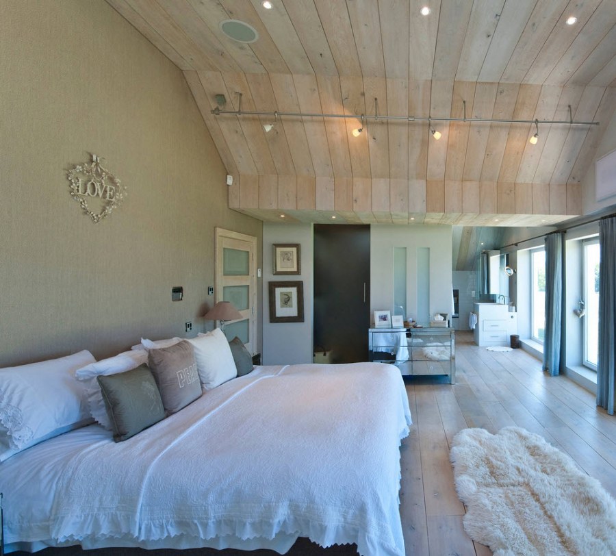 Расположение светильников на потолке в спальне