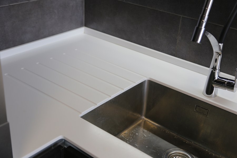 Планка щелевая для столешницы 38 мм