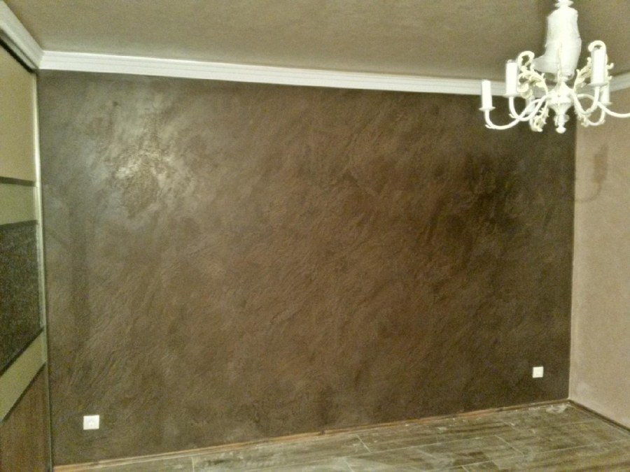 Венецианская штукатурка фонарь улица