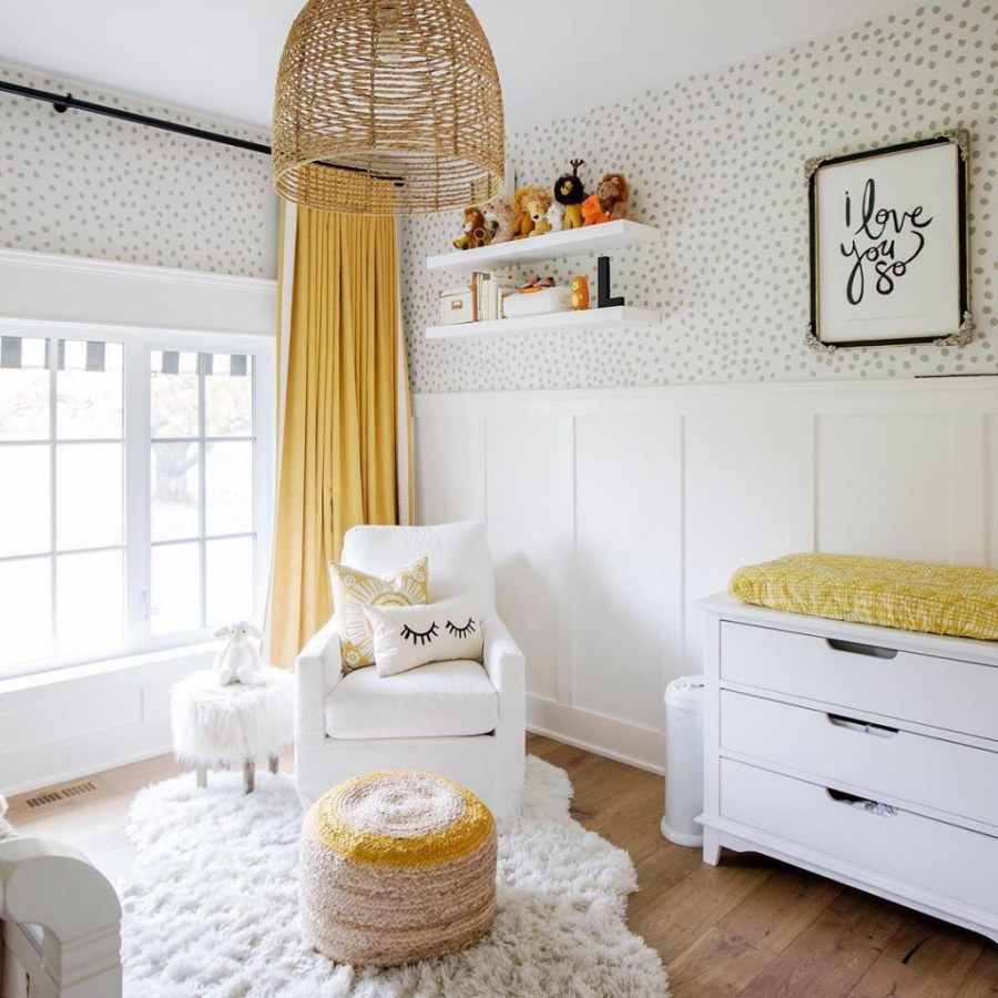 Желто серая детская комната