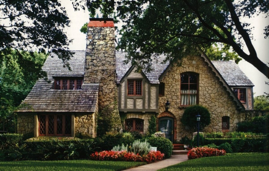 Стиль Тюдор (Tudor Revival Cottage)