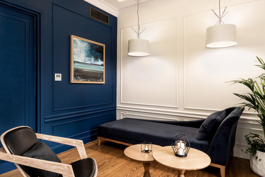 Фиолетовая краска для стен