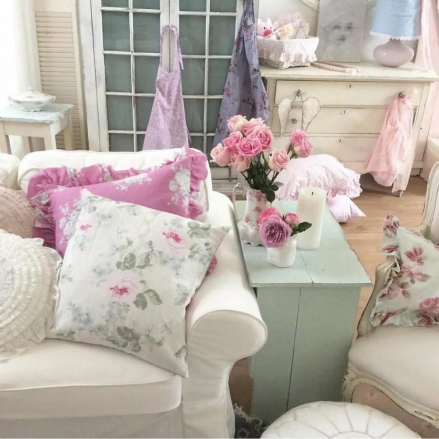Зал шебби-Шик c fyutkjxrfvbв интерьере