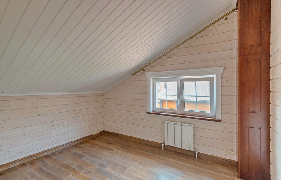 Отделка мансарды имитацией бруса