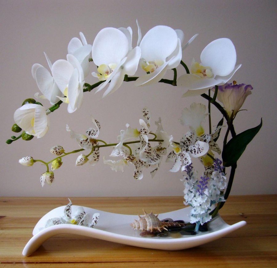 Флористические композиции из искусственных цветов