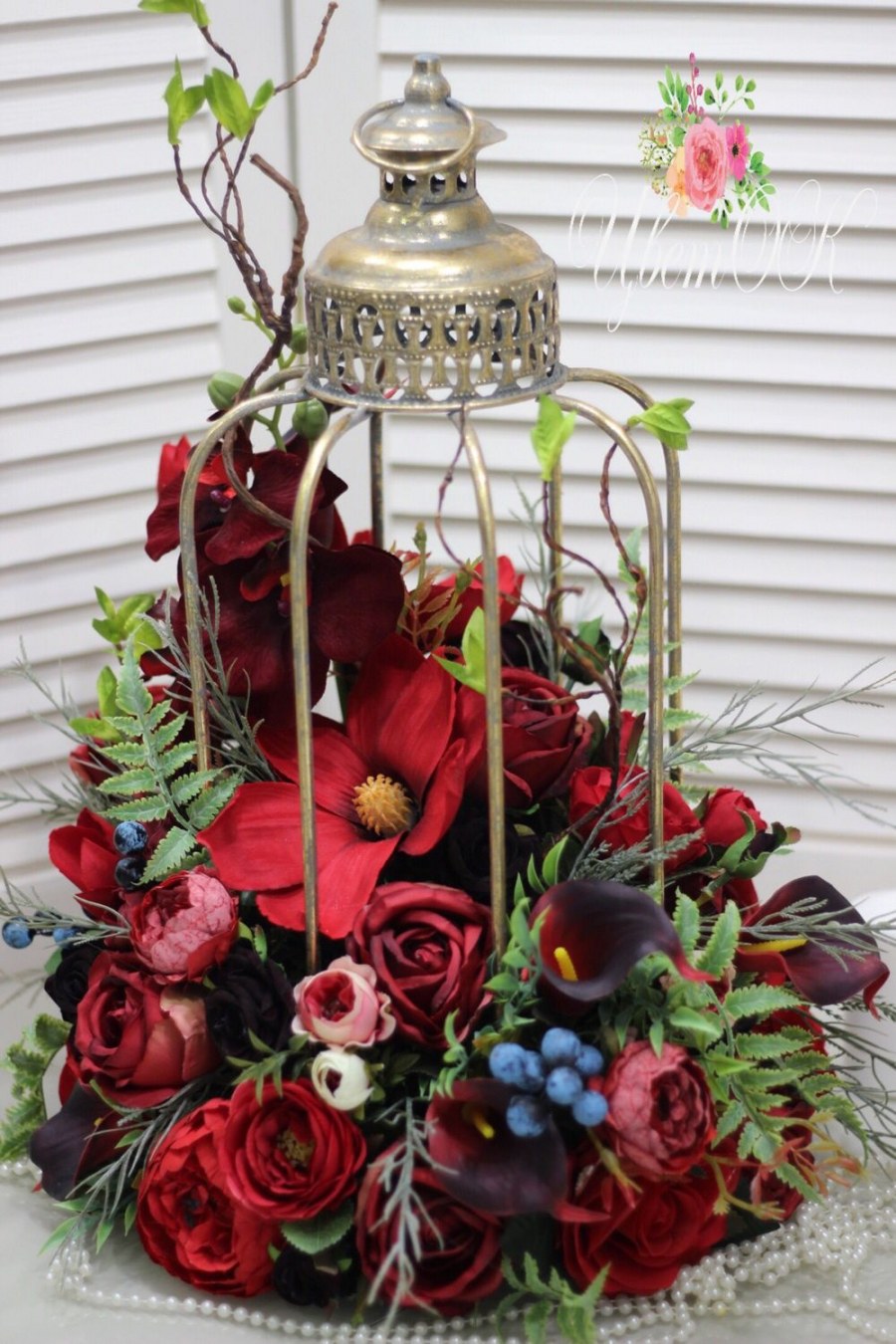 Композиции с орхидеями искусственными