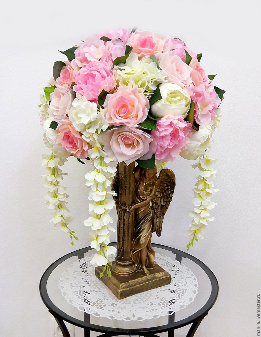 Настольные цветочные композиции