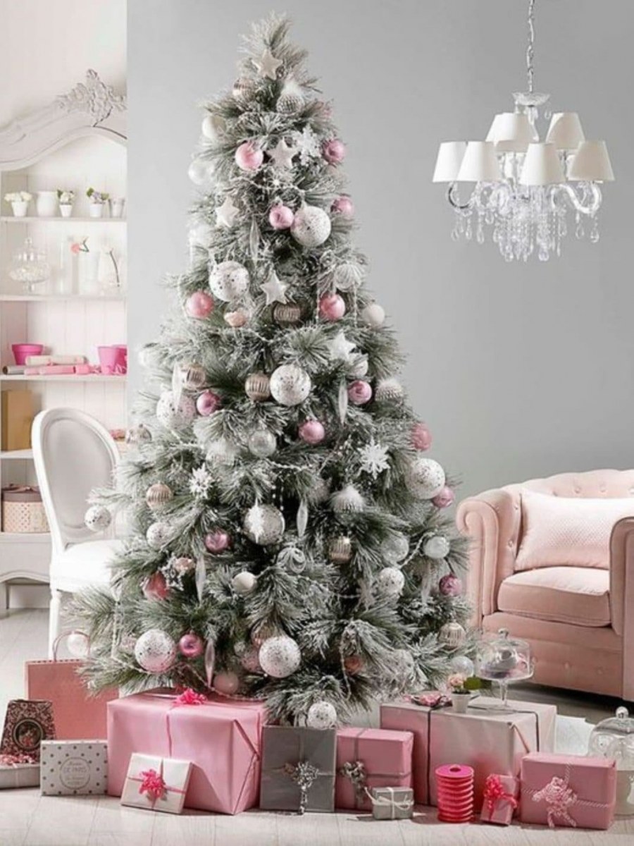 Украшение елки