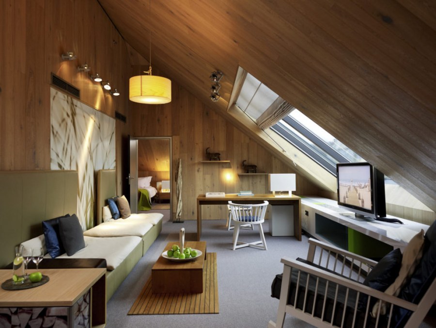 Освещение мансарды в деревянном доме