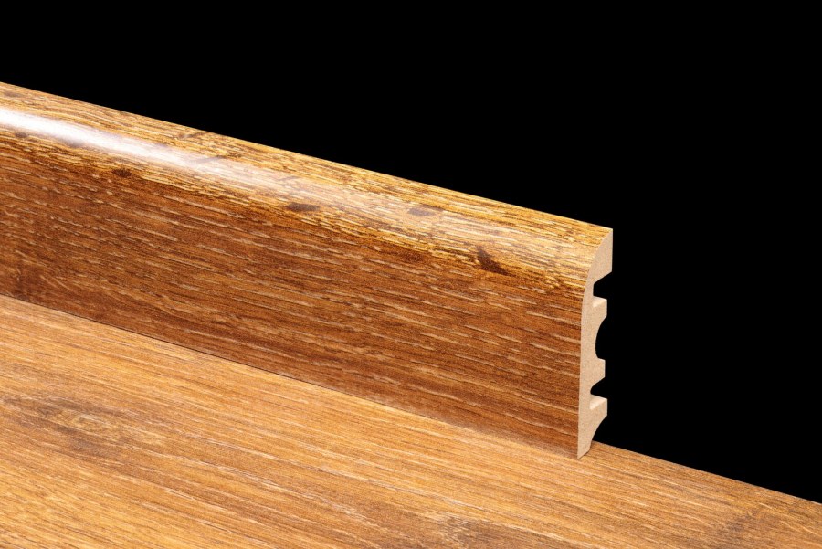 Декомастер плинтус напольный