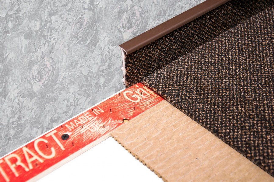 Плинтус напольный fl2 ударопрочный