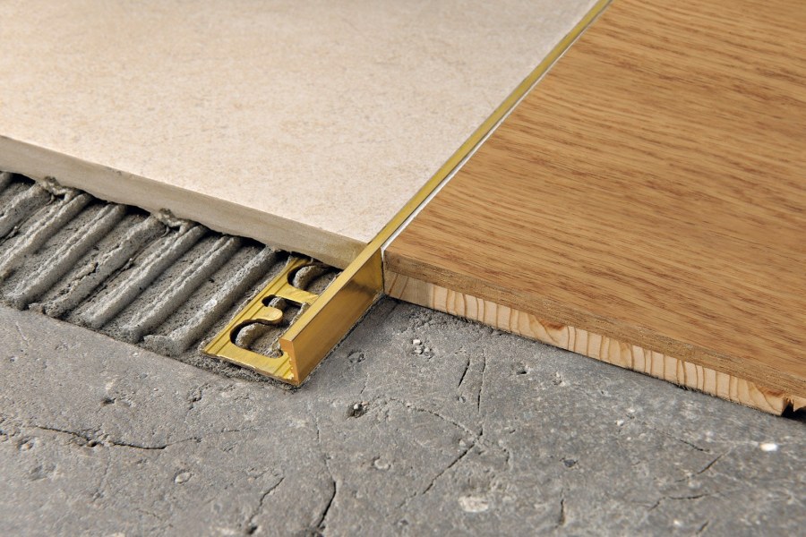 Плинтус напольный PN 120led