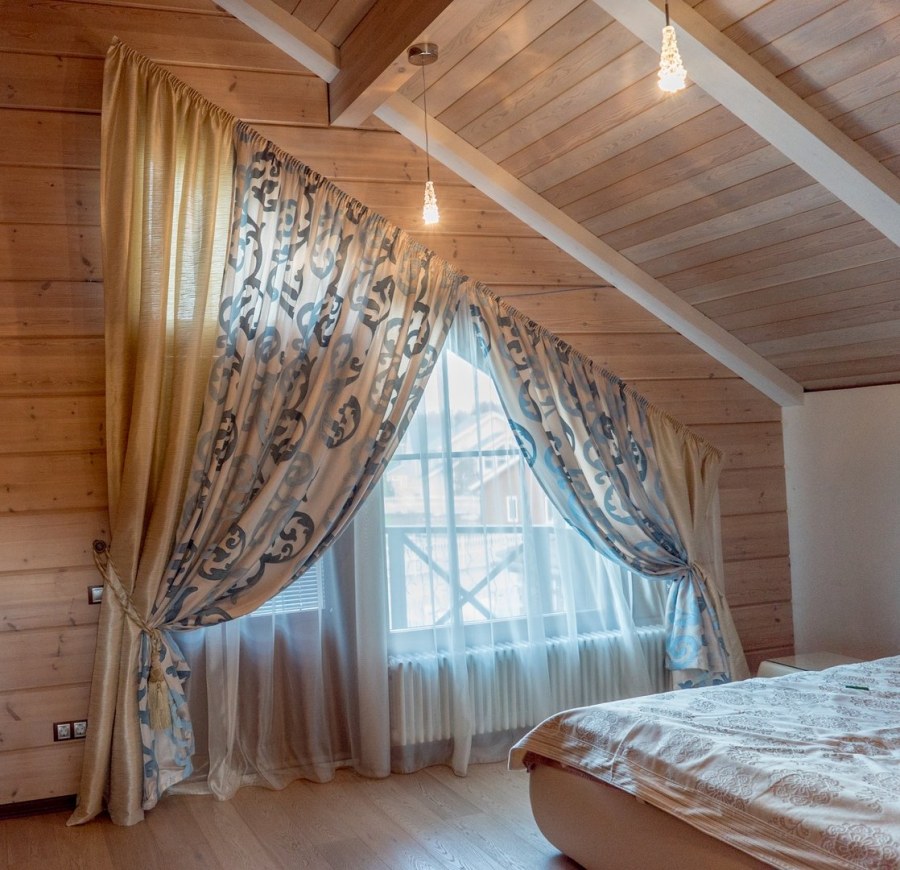 Шторы на мансардные окна