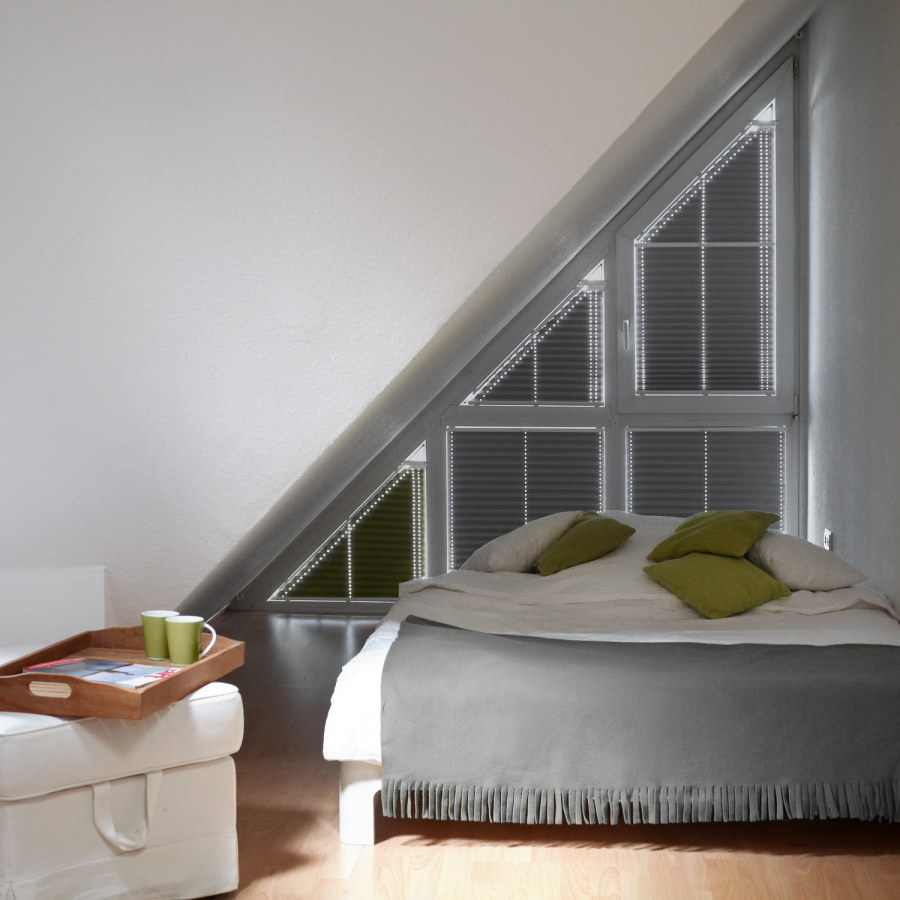 Шторы на треугольные окна