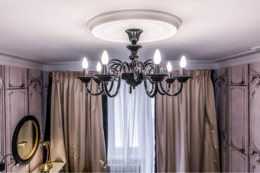 Потолочная розетка из полиуретана r76