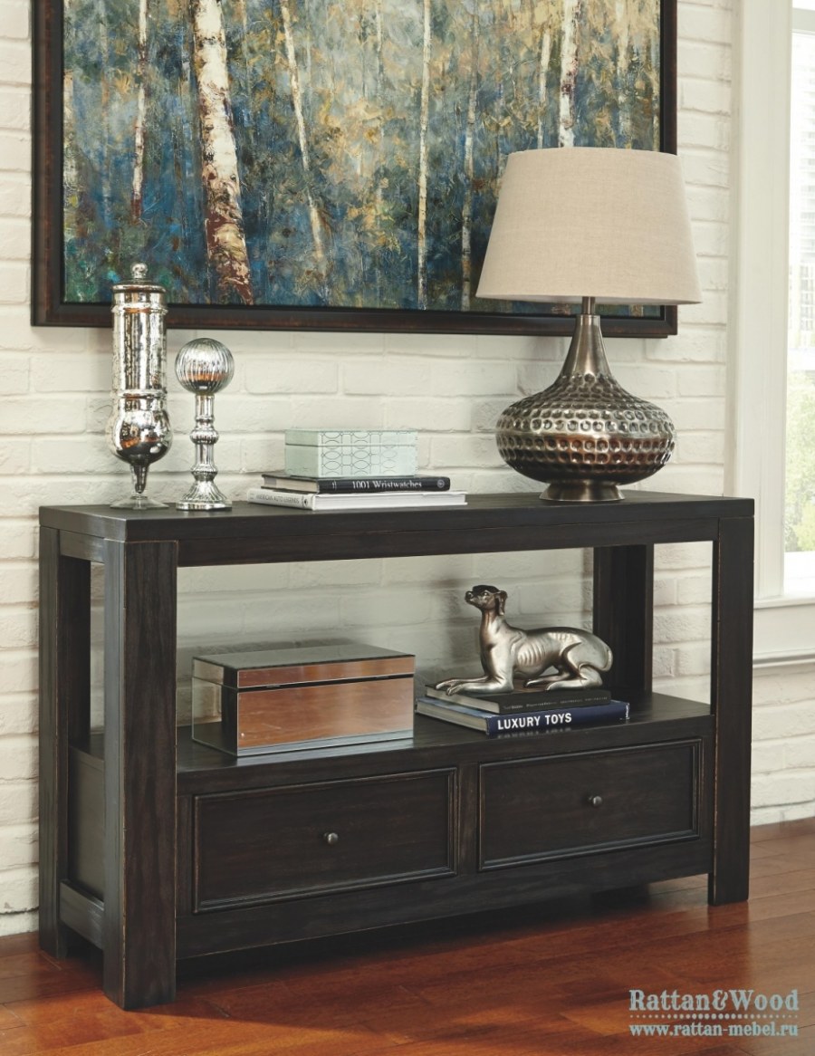 Консоль Эшли