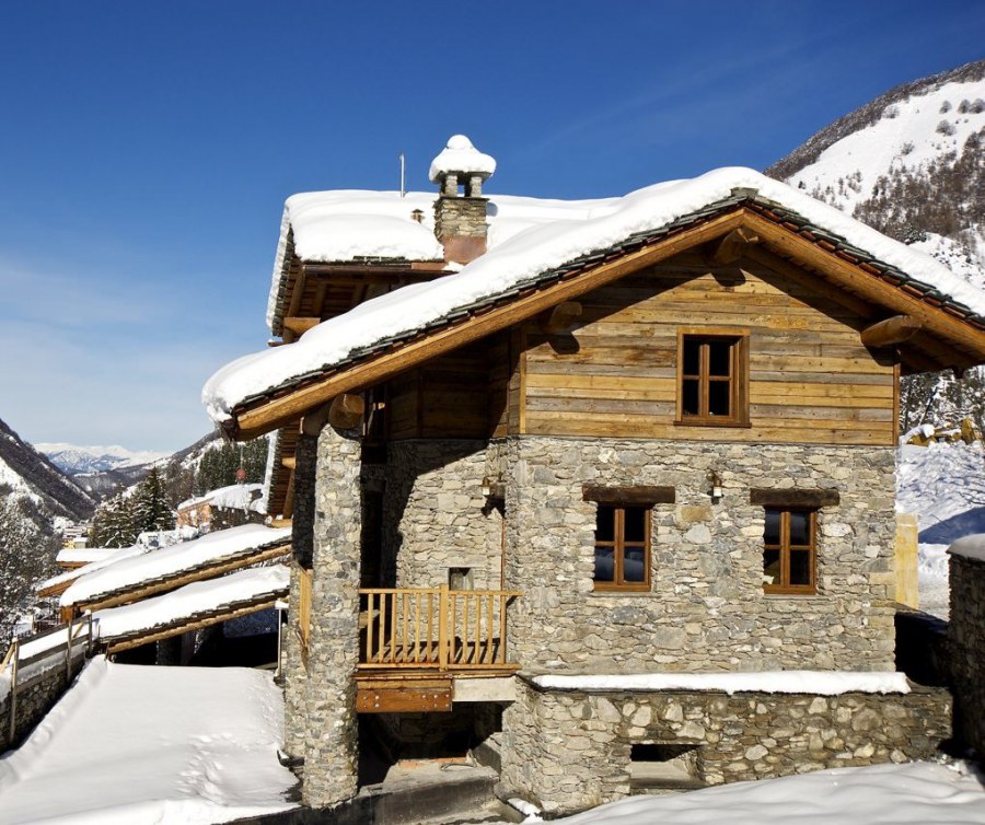 Шале в альпийском стиле