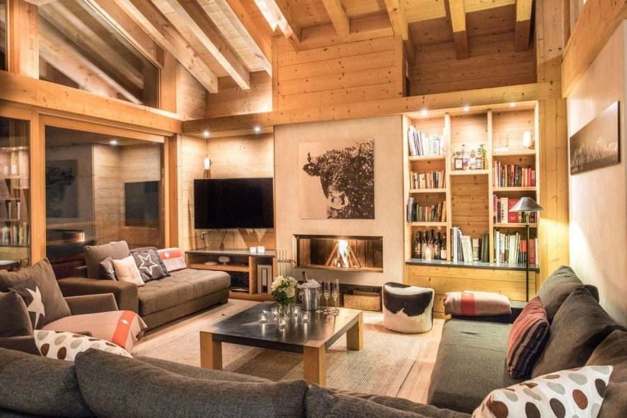 Гостиная в стиле Шале