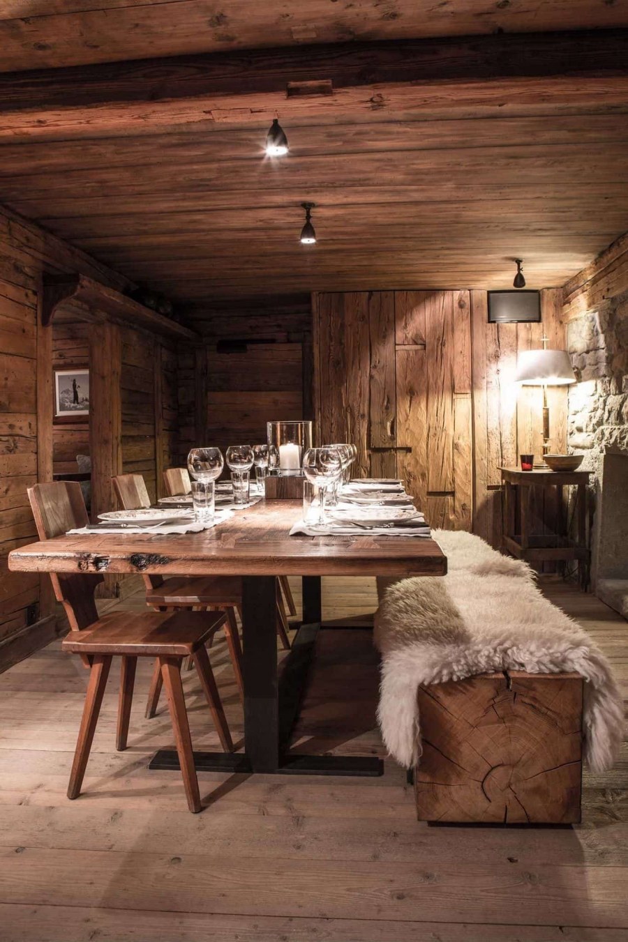 Кухни в бревенчатом доме в стиле Шале