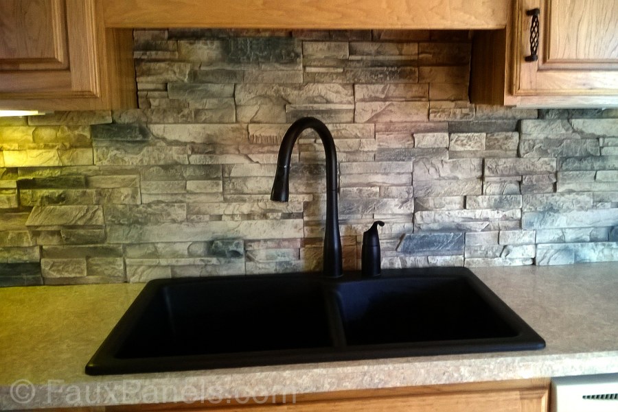 Фартук из декоративного камня