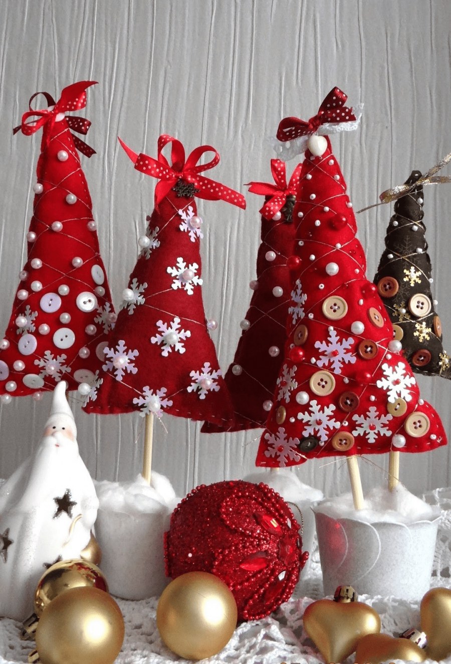 Елка из ткани