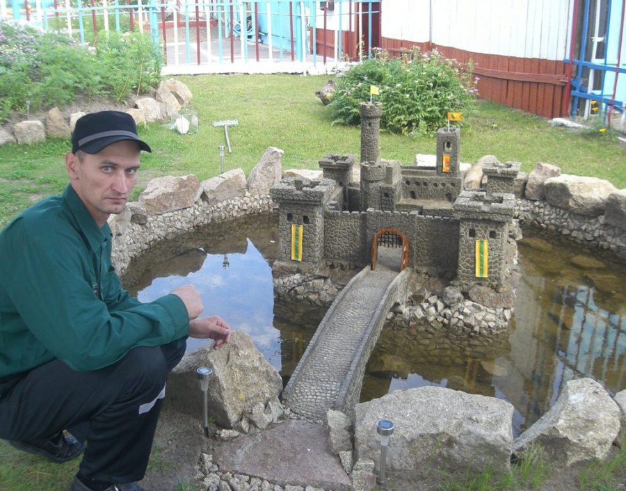 Замок из цемента