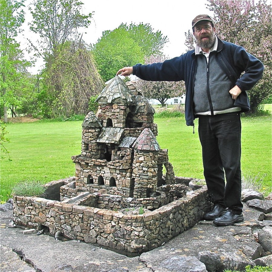 Мини замки из камня