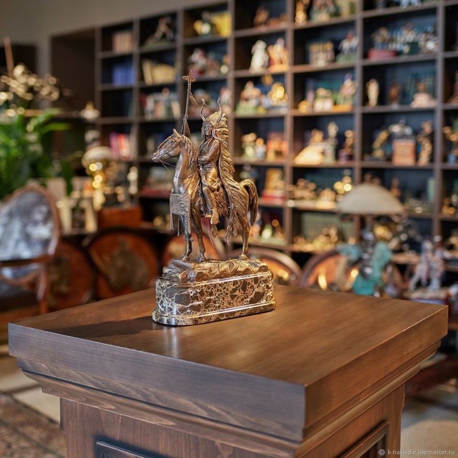 Статуэтки для интерьера