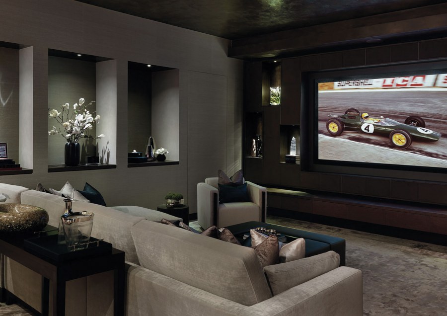 Гостиная с домашним кинотеатром