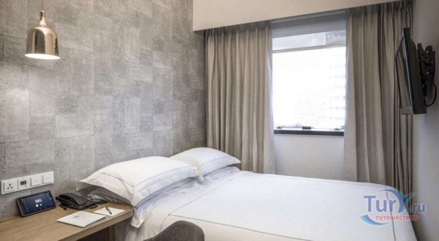 Спальня-гостиничный номер маленький