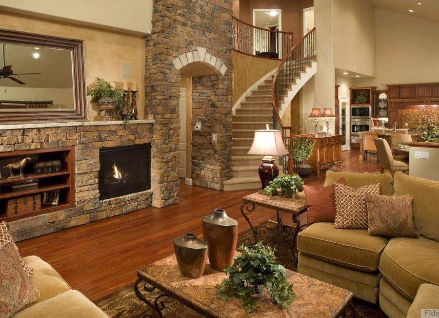 Гостиная с камином